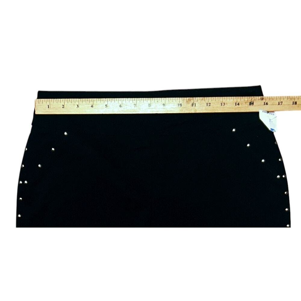 NWT INC International Concepts Stud-Trim Mid-Rise Pull-On Bermuda Shorts 10 - Picture 2 of 6